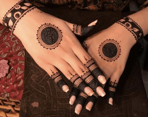 Simple Mehndi Designs