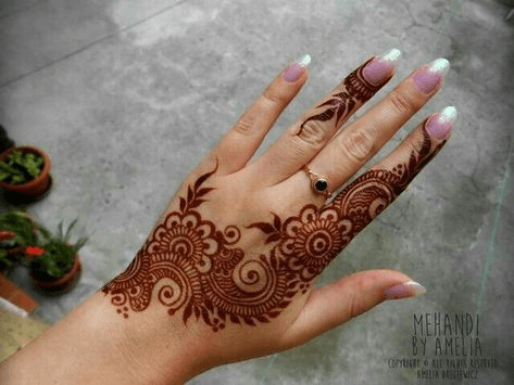 Simple Mehndi Designs