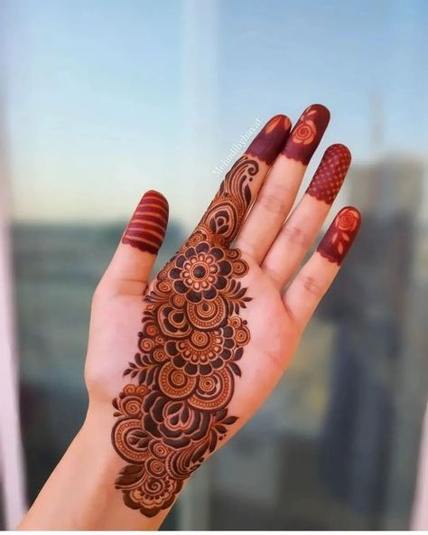 Simple Mehndi Designs