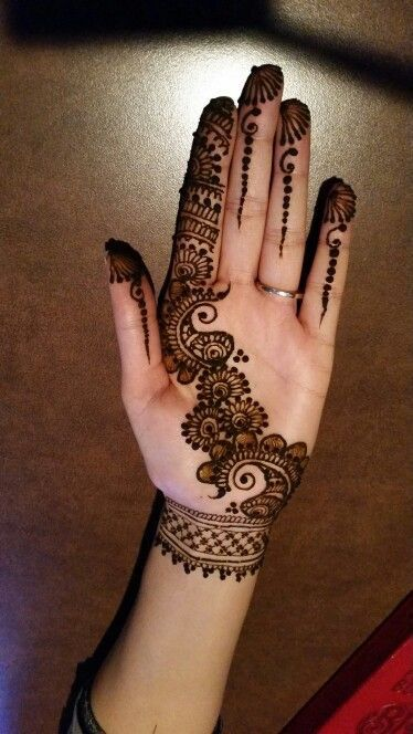 Simple Mehndi Designs