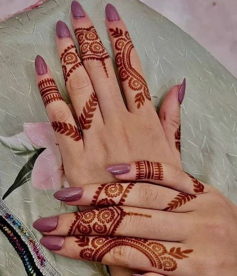 Simple Mehndi Designs