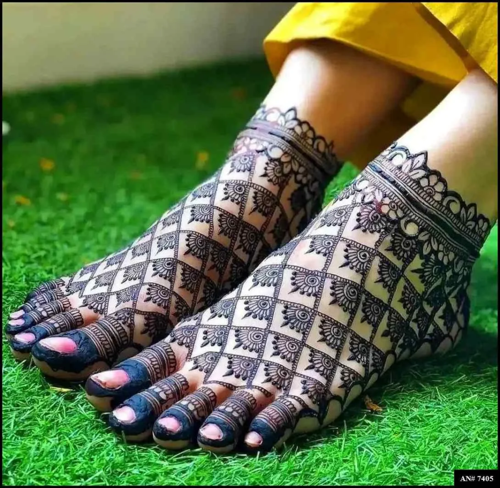 153+ Simple Flower Mehndi Design For Wedding Season