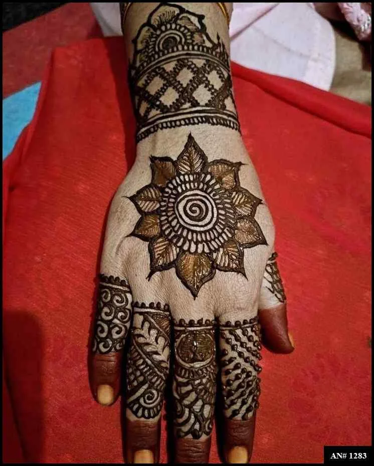 153+ Simple Flower Mehndi Design For Wedding Season