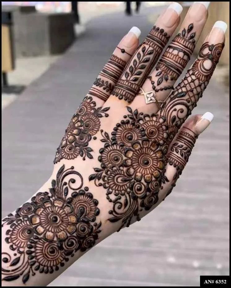 153+ Simple Flower Mehndi Design For Wedding Season