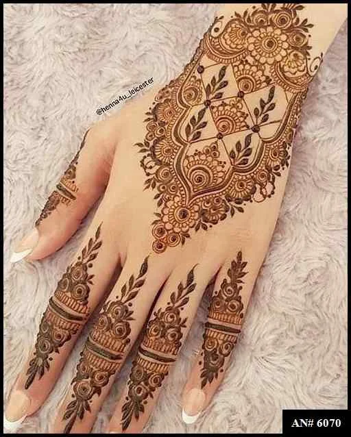 253+ simple mehndi design photo