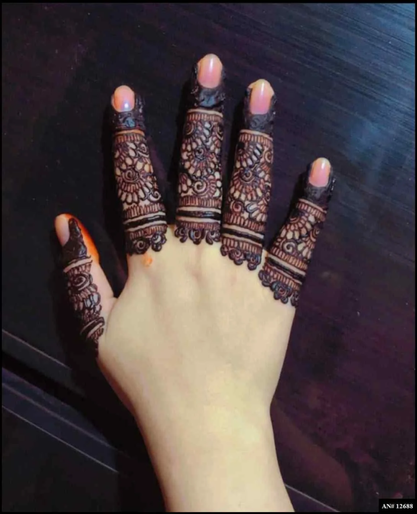 253+ simple mehndi design photo