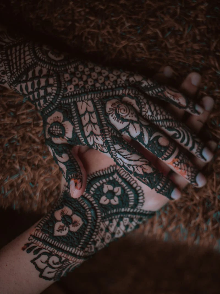 253+ simple mehndi design photo