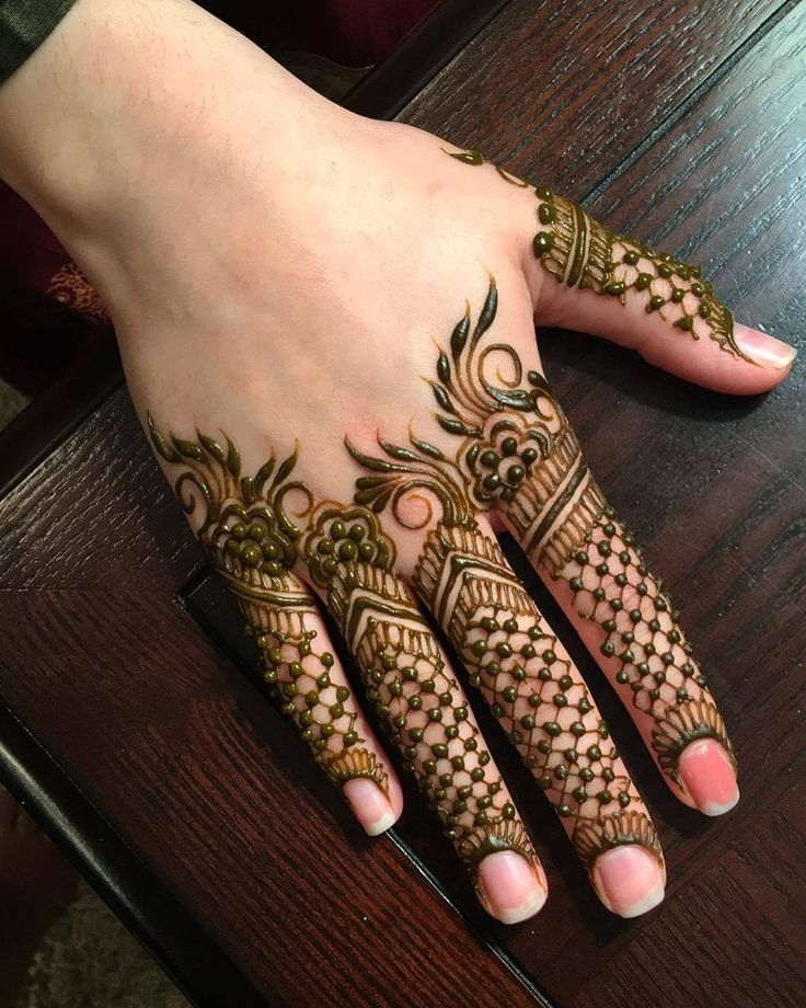 Half Hand Mehndi Design Simple Gallery