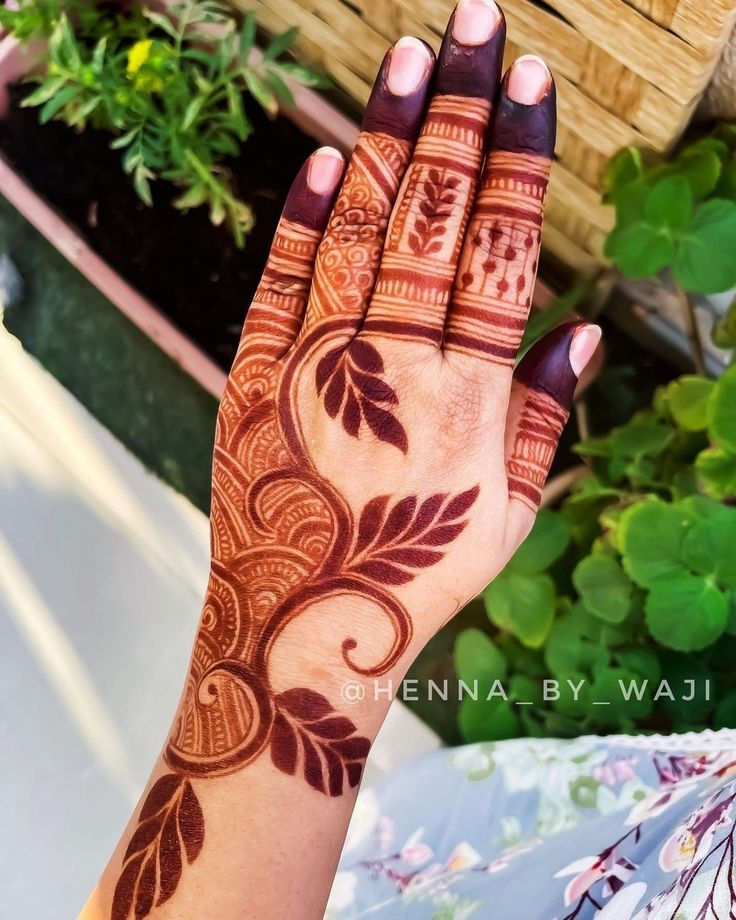 Half Hand Mehndi Design Simple Gallery