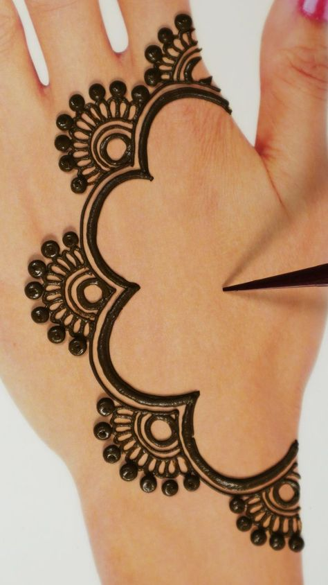 Karwa Chauth Mehndi Designs gallery