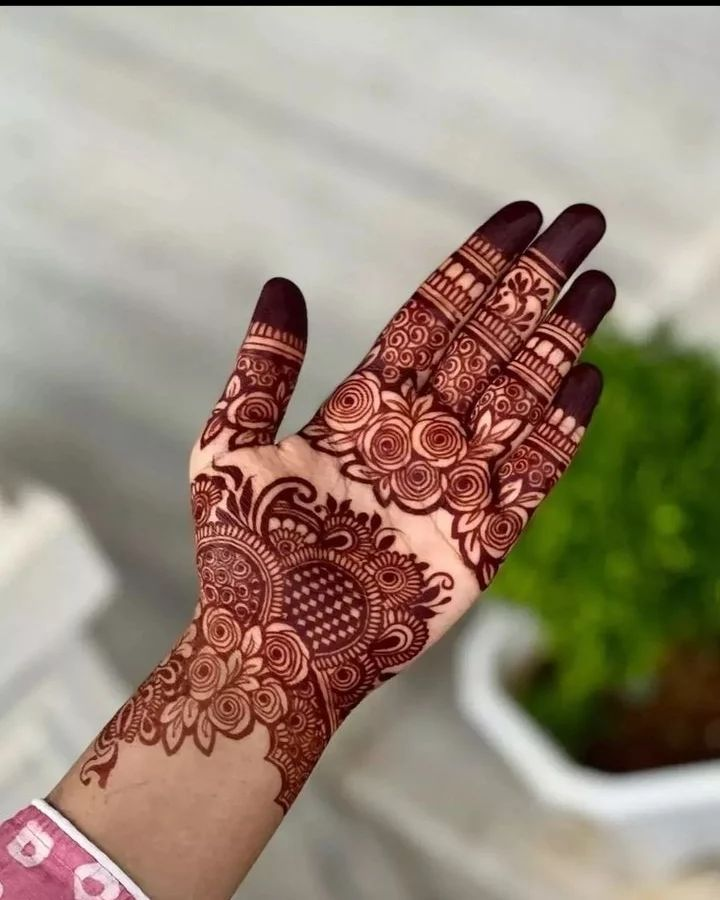 Half Hand Mehndi Design Simple Gallery