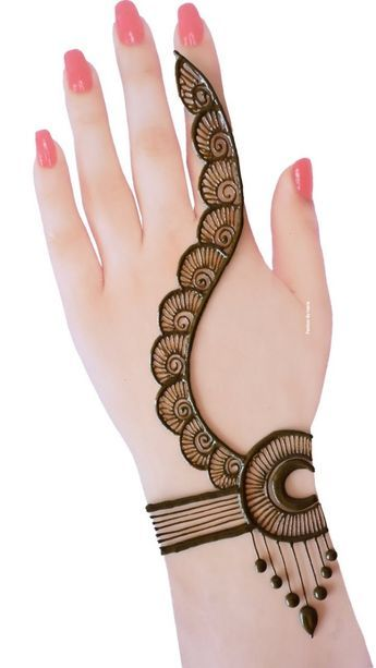 Karwa Chauth Mehndi Designs gallery