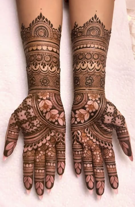 Karwa Chauth Mehndi Designs gallery