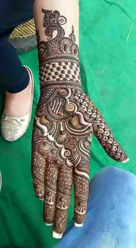 Karwa Chauth Mehndi Designs gallery