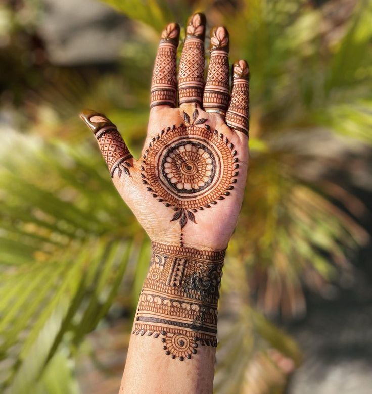 Half Hand Mehndi Design Simple Gallery