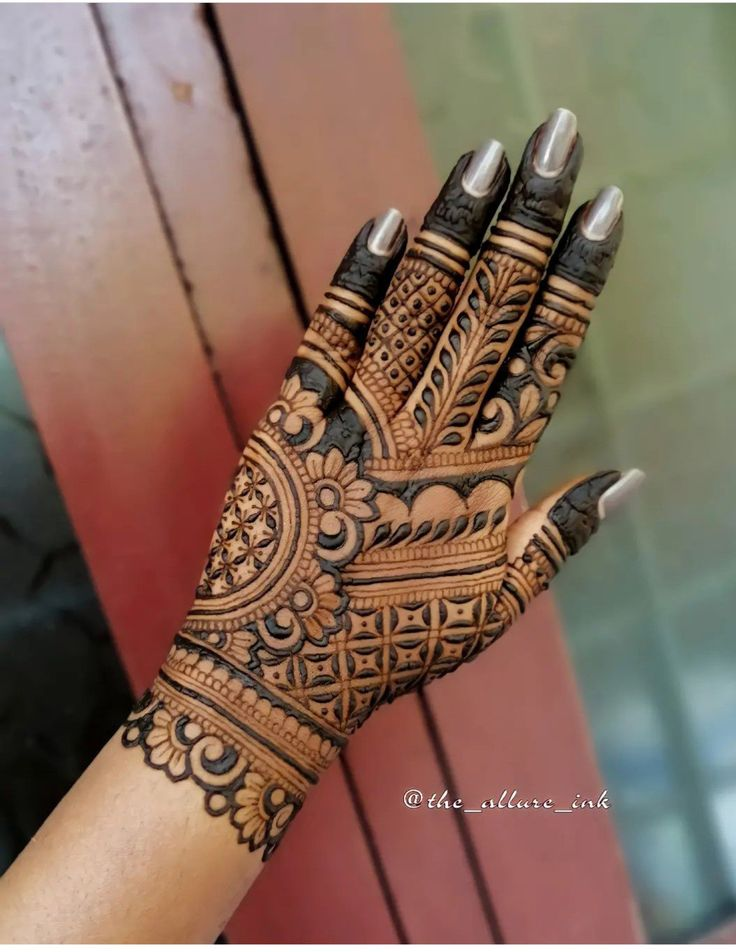 Half Hand Mehndi Design Simple Gallery