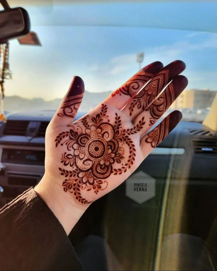 Half Hand Mehndi Design Simple Gallery