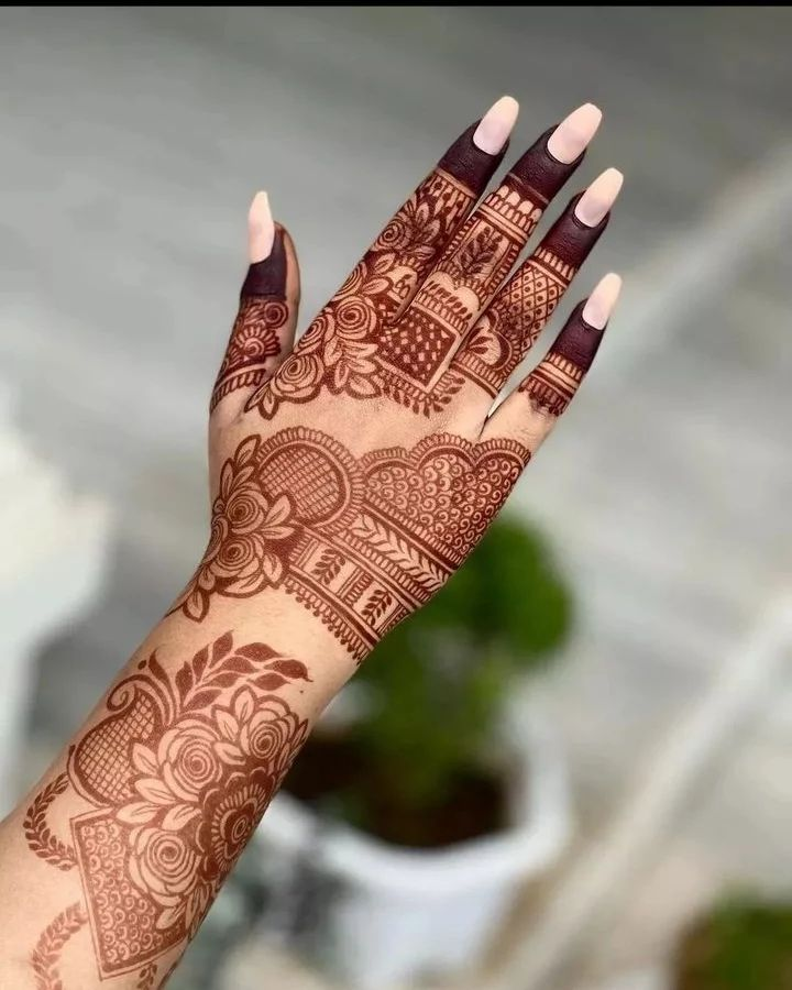 Half Hand Mehndi Design Simple Gallery