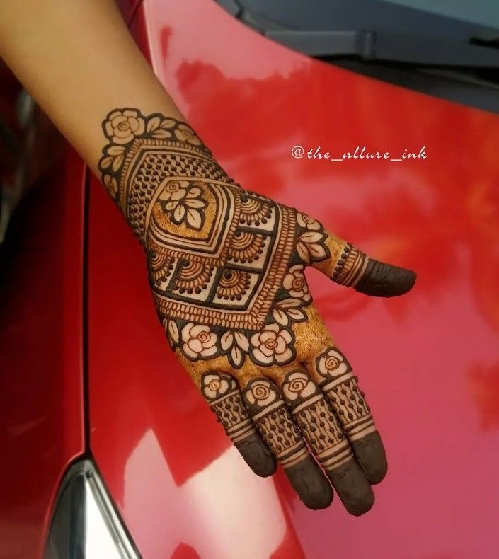 Half Hand Mehndi Design Simple Gallery