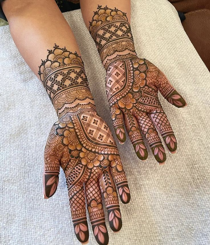 Half Hand Mehndi Design Simple Gallery